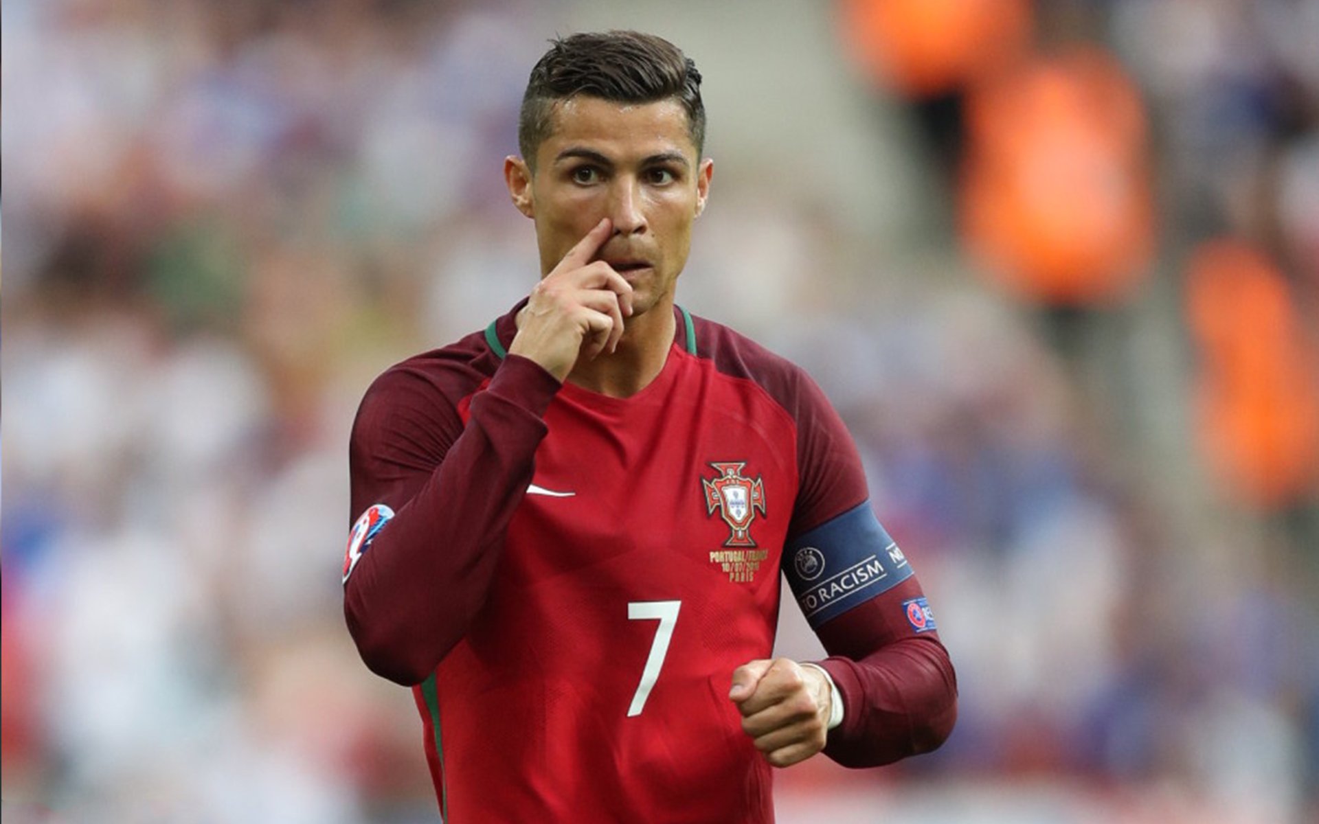 开云体育ios下载-艾哈迈德·贾瓦迪泳池内展现斗志，艾哈迈德·贾布里勒