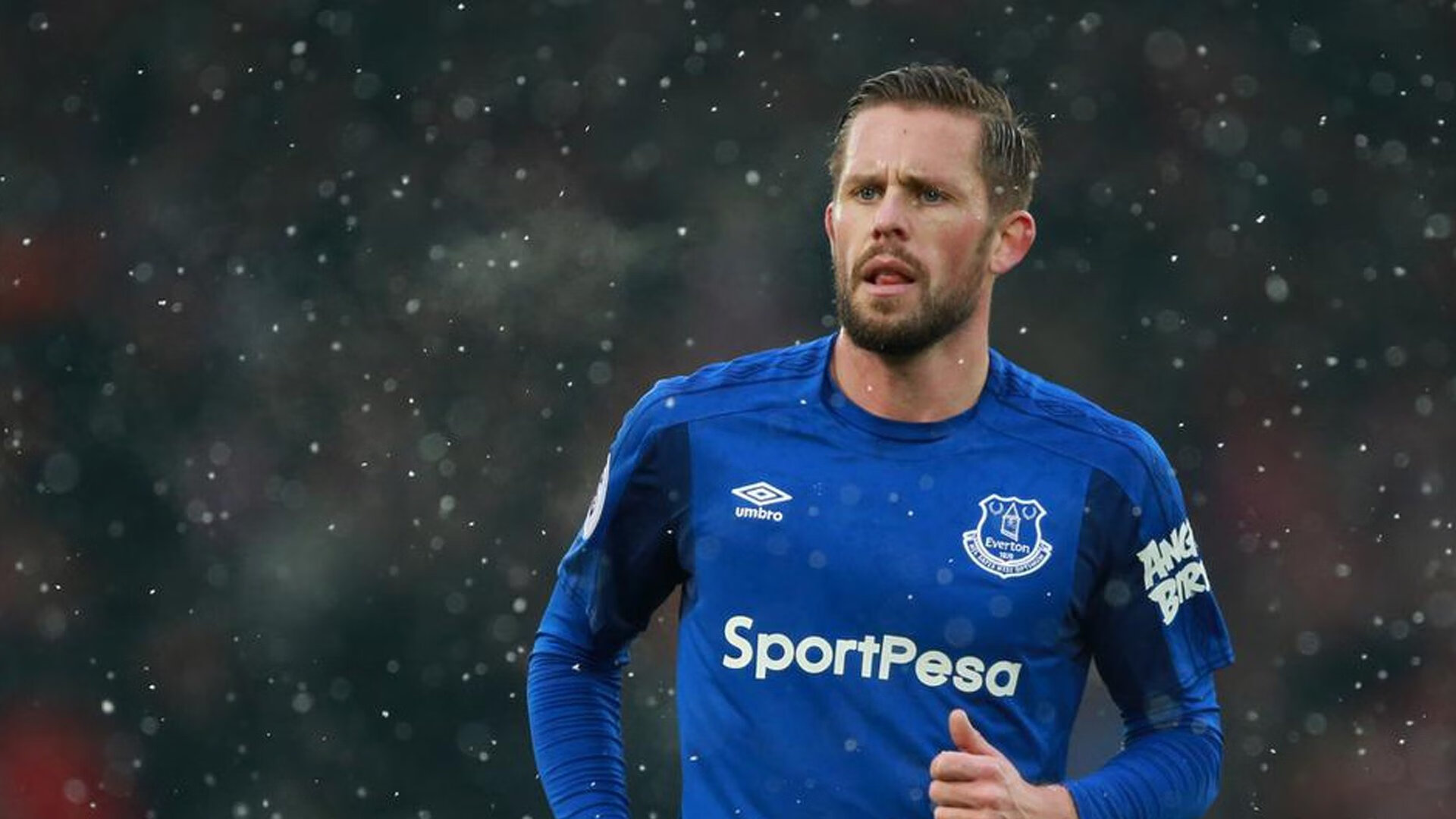 英超冲刺激烈：悬念升腾，精彩不断！，英超prizm choice